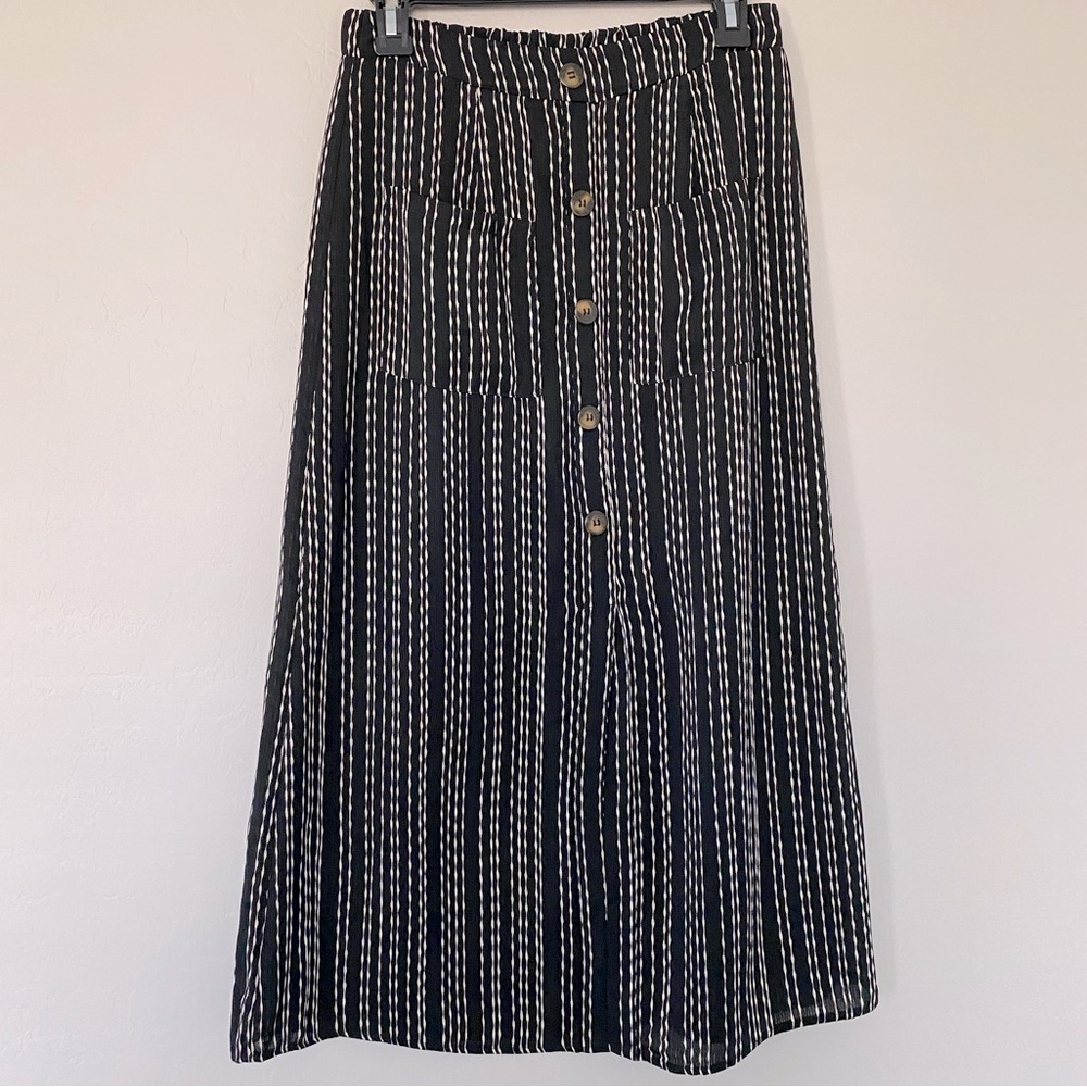 Long Black and Off-White Striped Maxi Skirt with Pockets/ Size Small